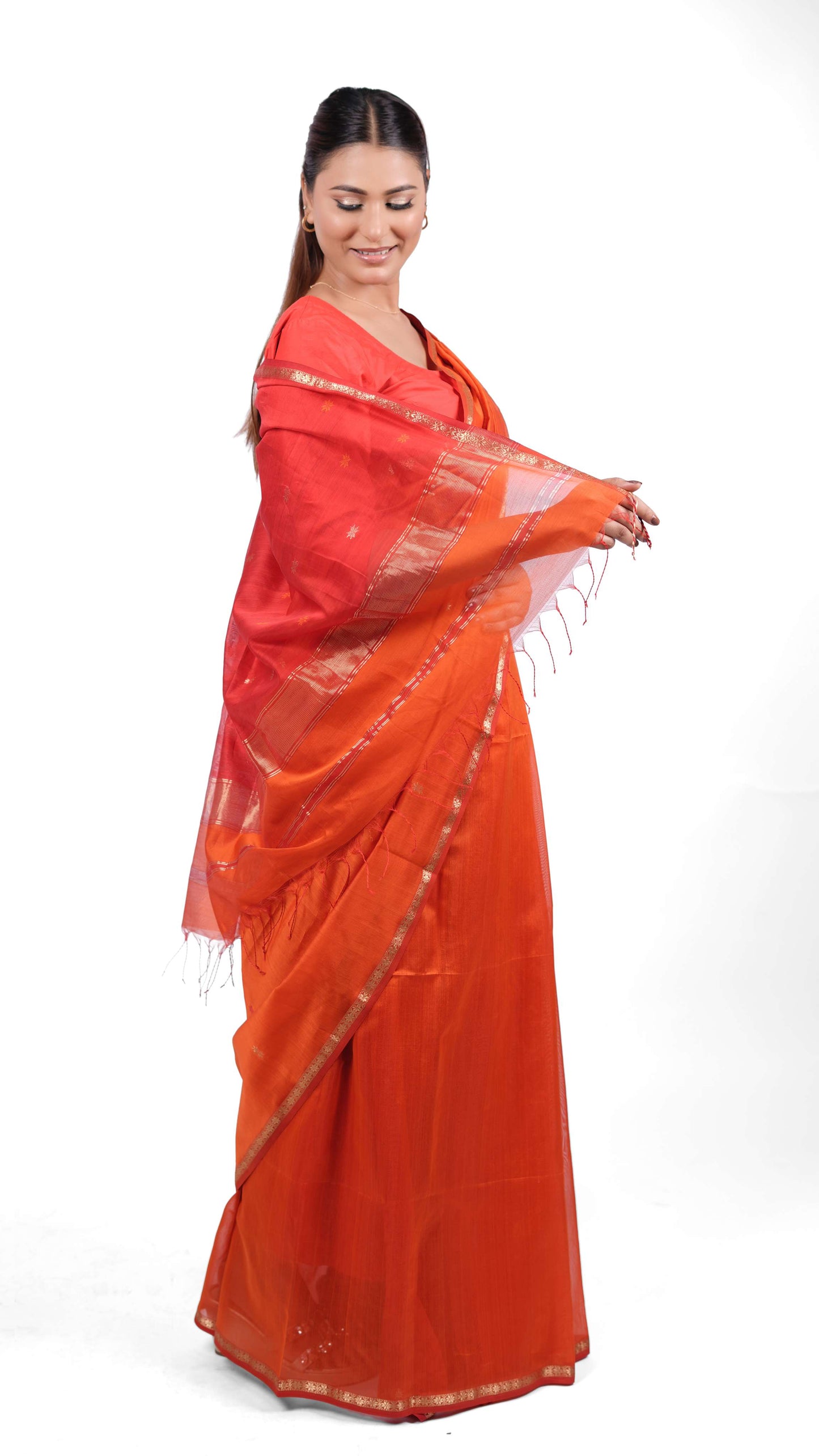 Maheshwar Saree