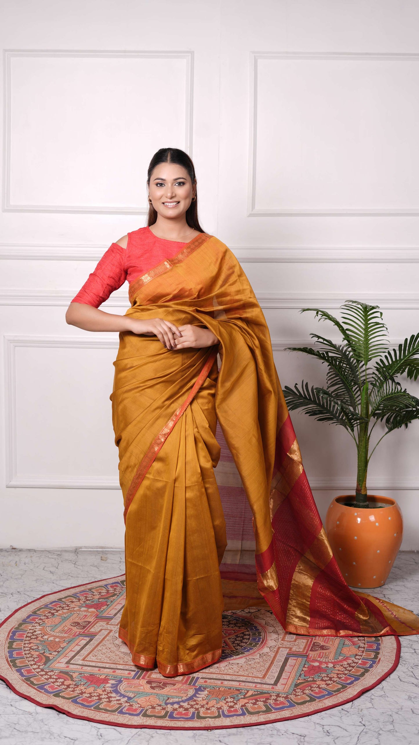 Maheshwar Saree