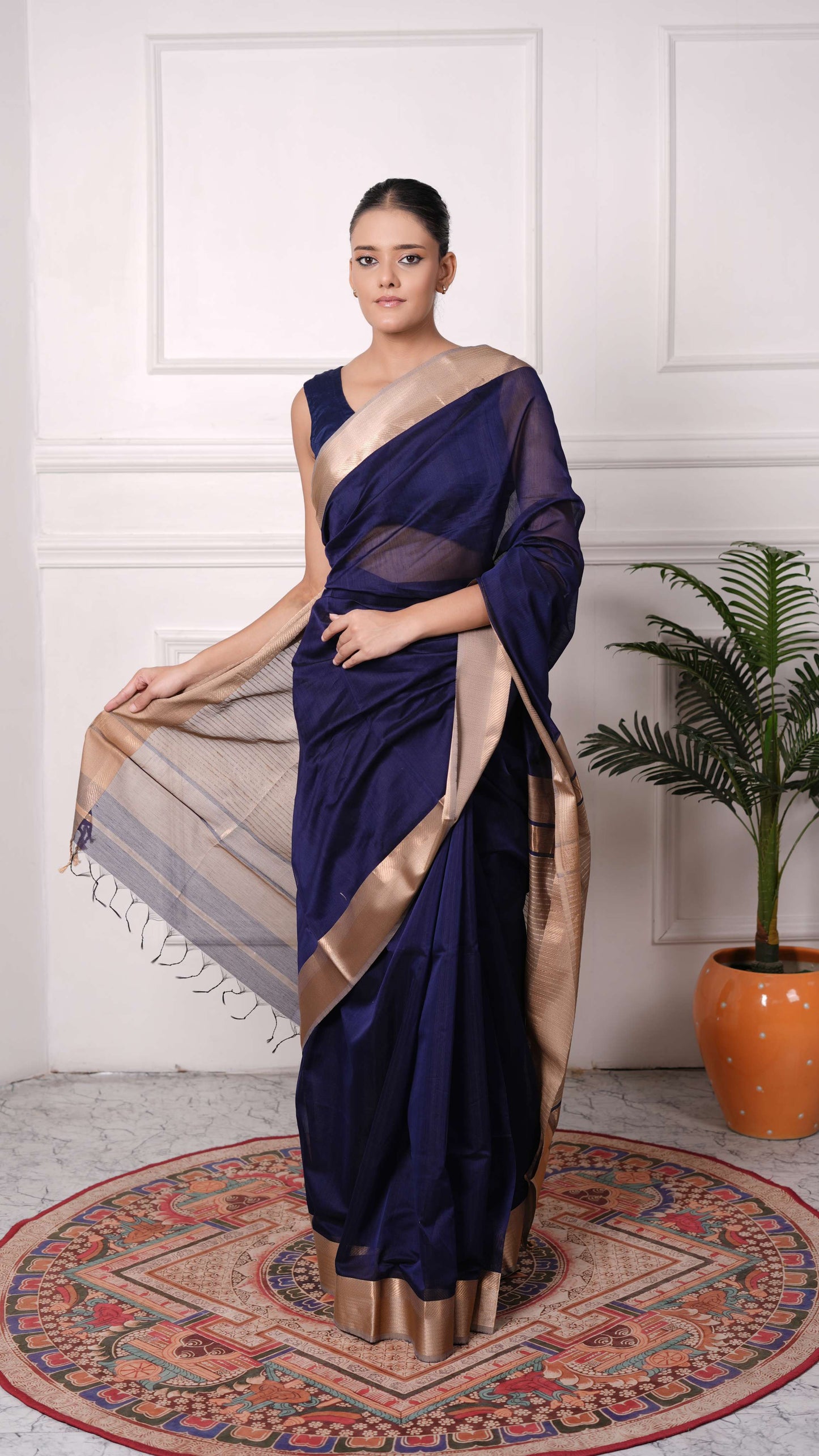 Maheshwar Saree