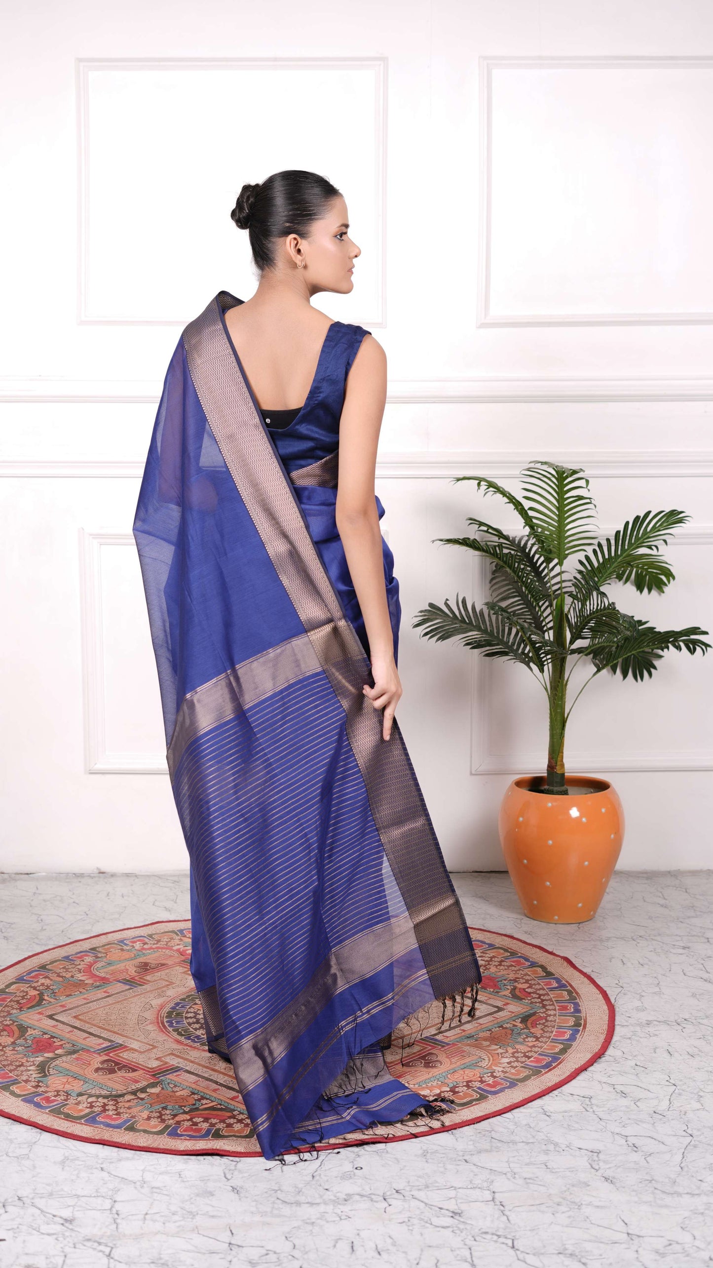 Maheshwar Saree