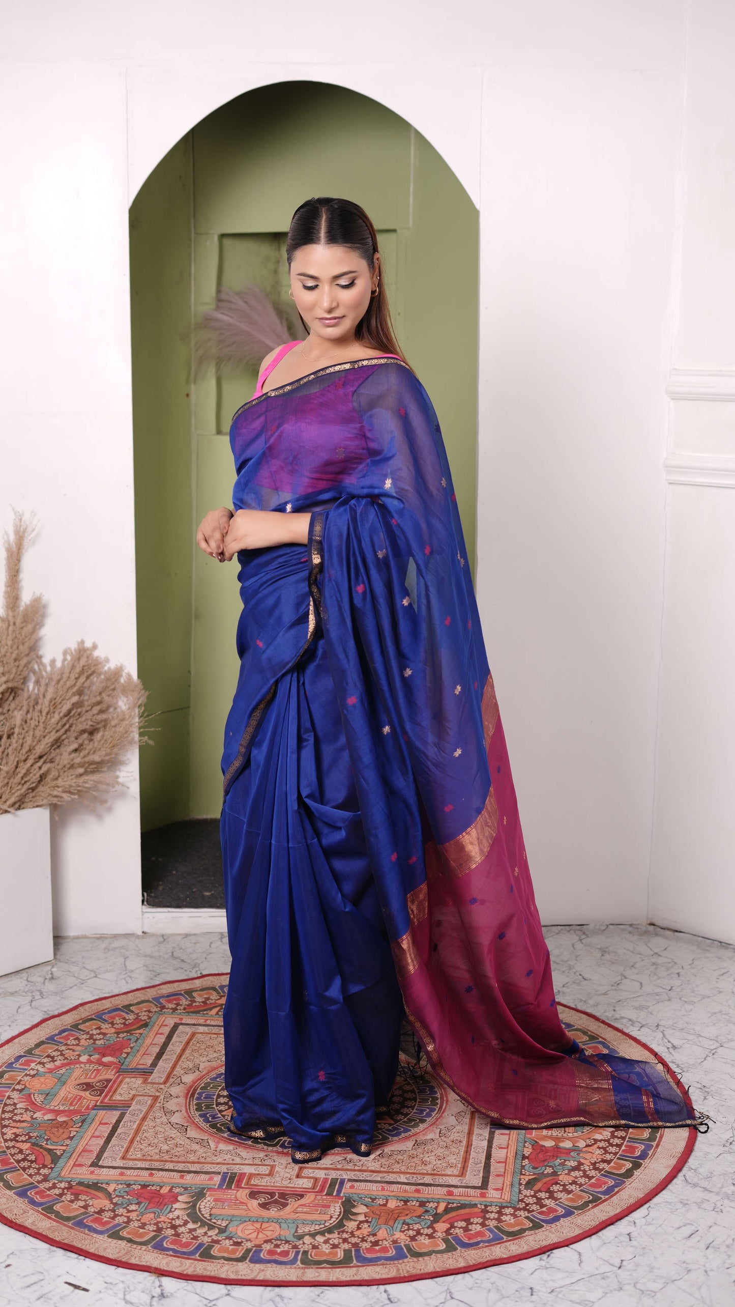Maheshwar Saree