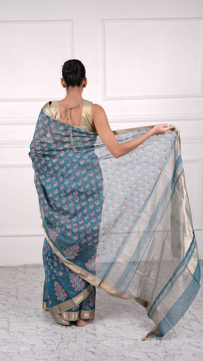 Maheshwar Saree