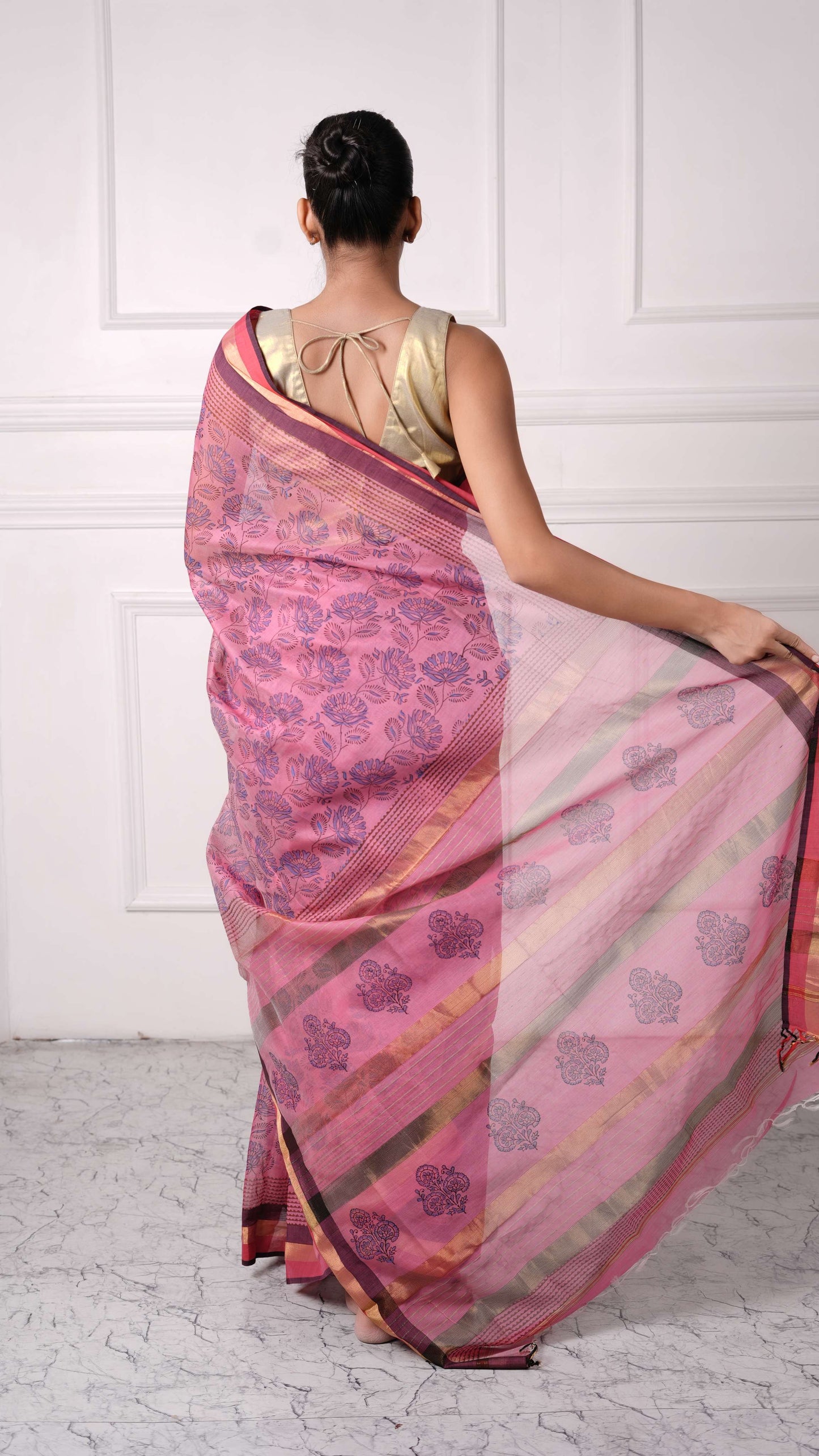 Maheshwar Saree