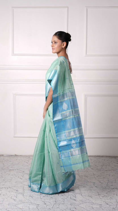 Maheshwar Saree