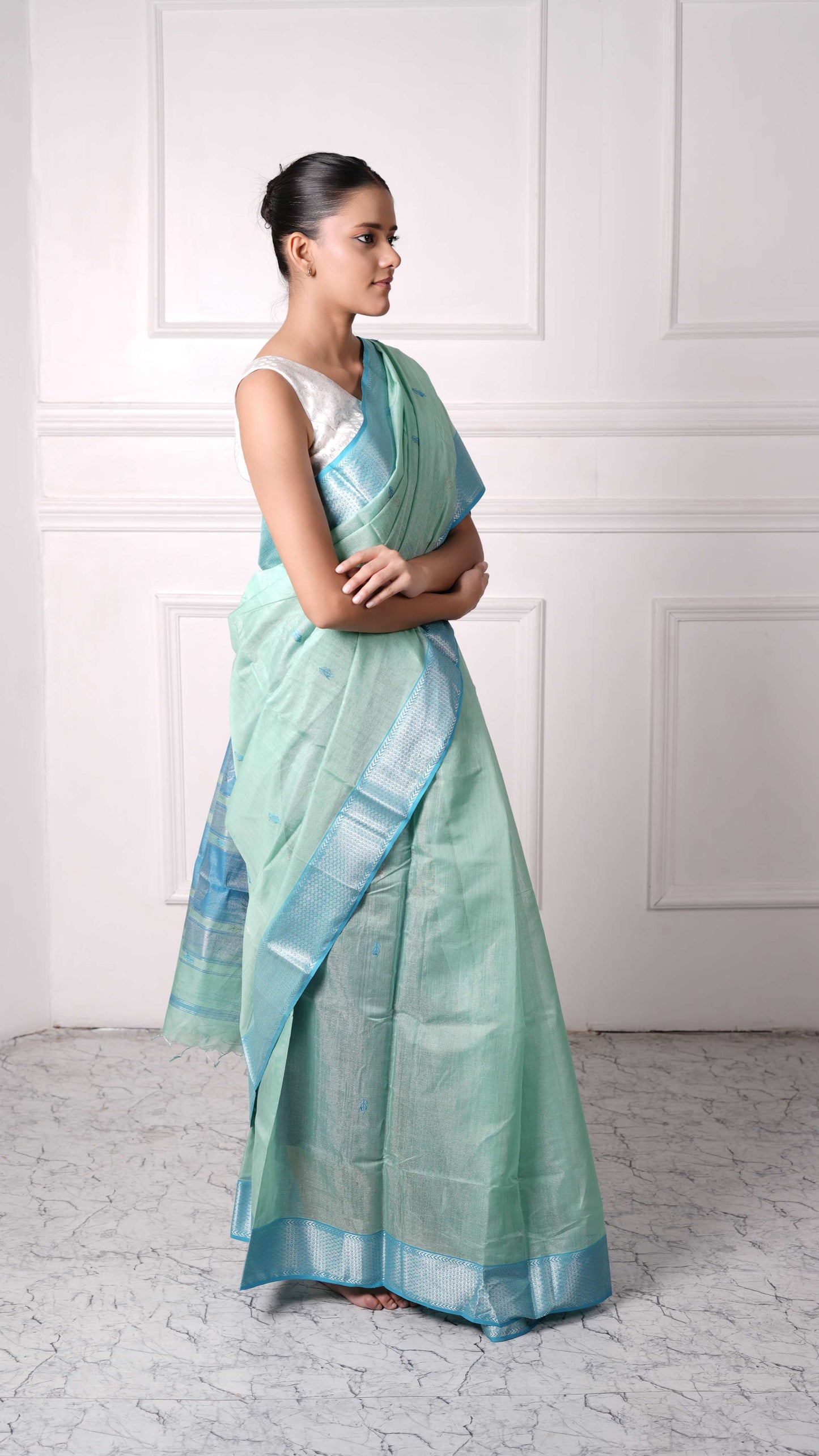 Maheshwar Saree