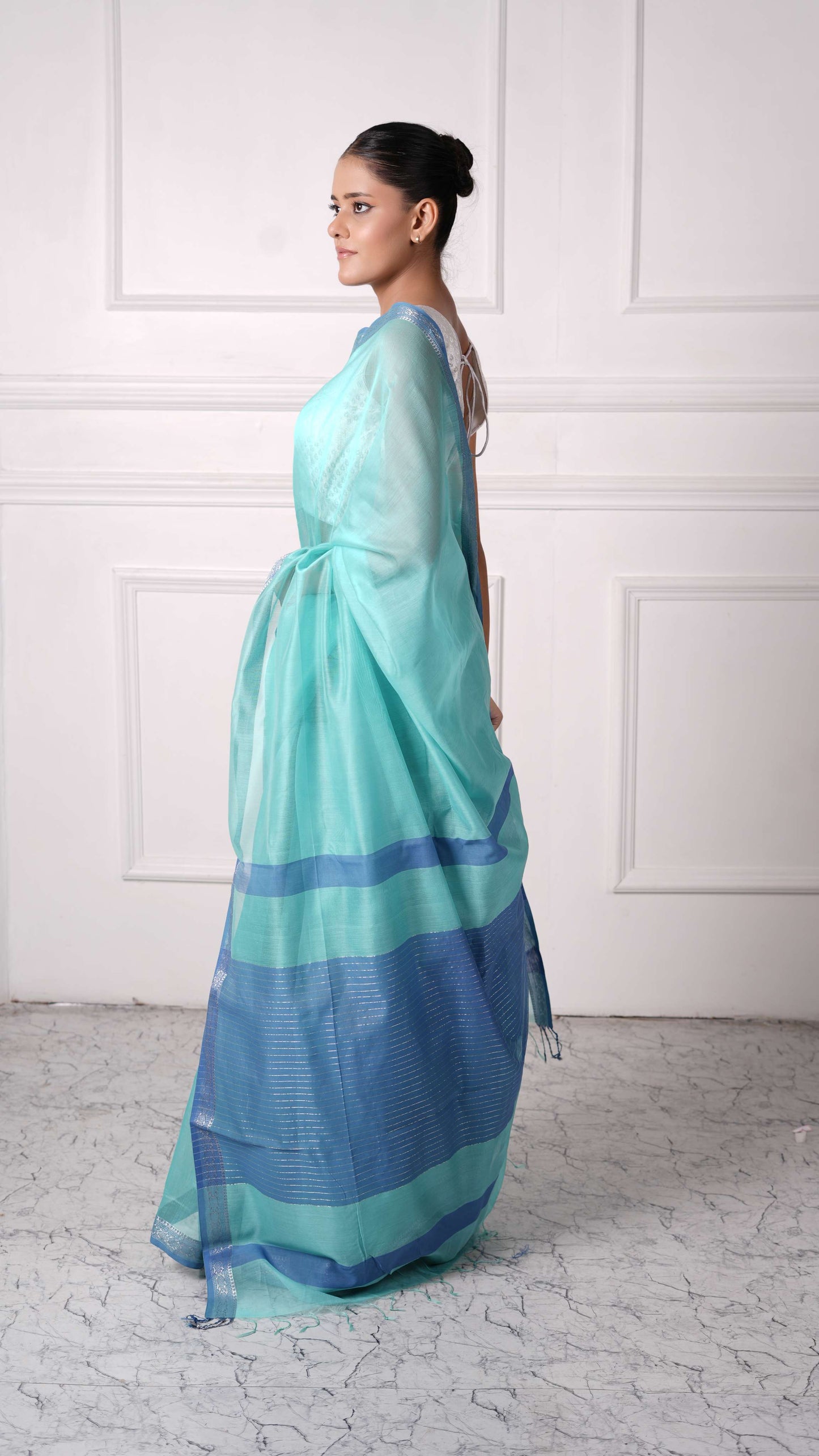 Maheshwar Saree