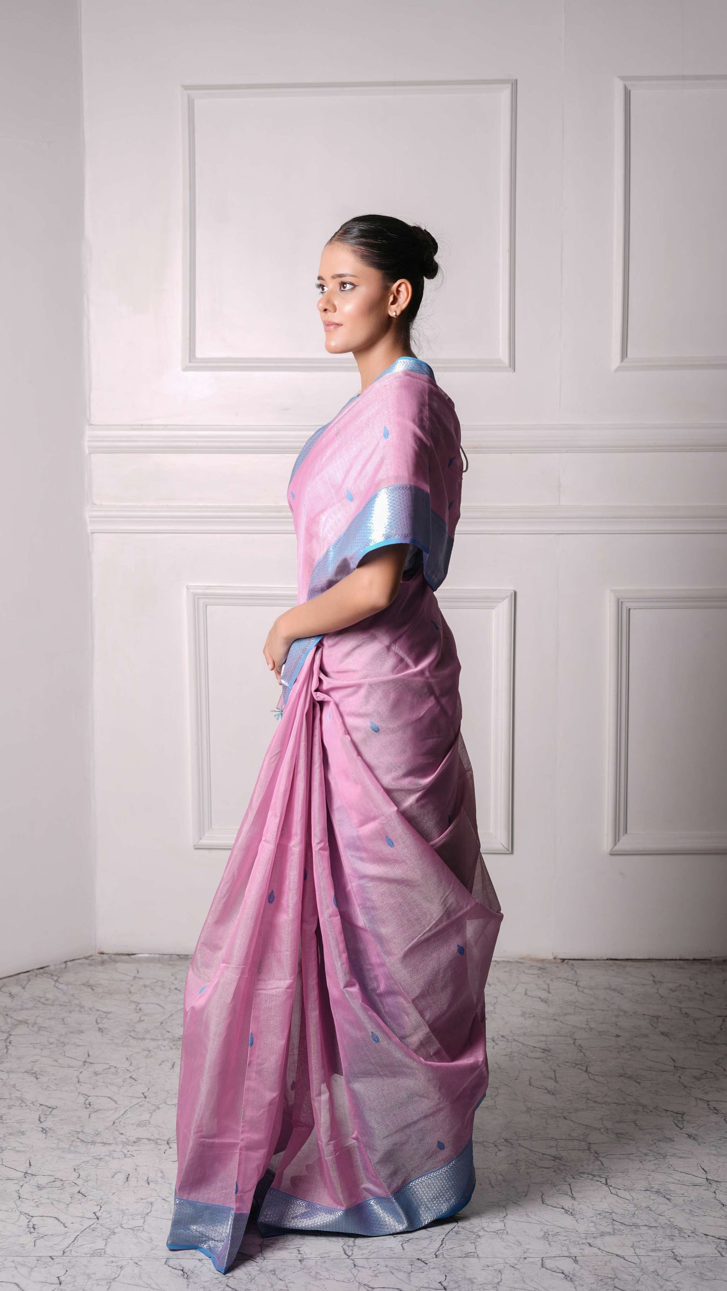 Maheshwar Saree
