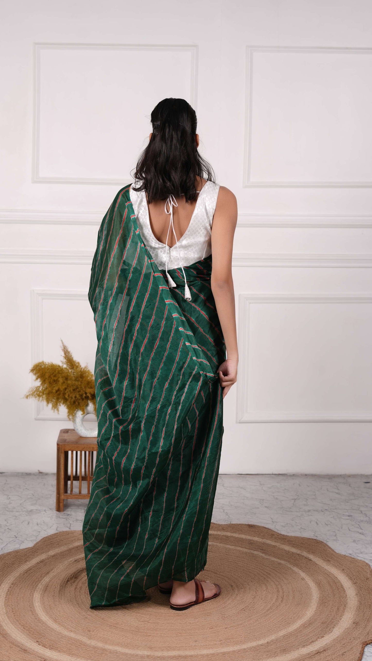 Pure Viscose Chiffon Lehariya Saree, Color-Olive Green w/Red